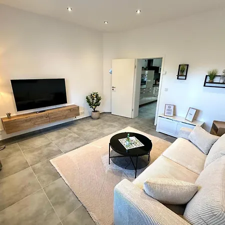 Relax Sauna & Gemuetlichkeit, Wlan, Netflix, Kingsize Betten, Enspannung Casa de Férias *