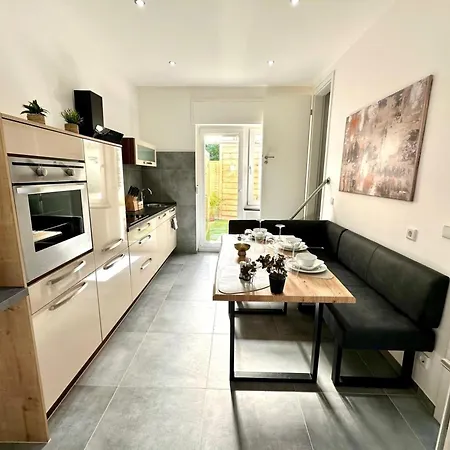 Relax Sauna & Gemuetlichkeit, Wlan, Netflix, Kingsize Betten, Enspannung *