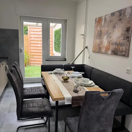 Relax Sauna & Gemuetlichkeit, Wlan, Netflix, Kingsize Betten, Enspannung *