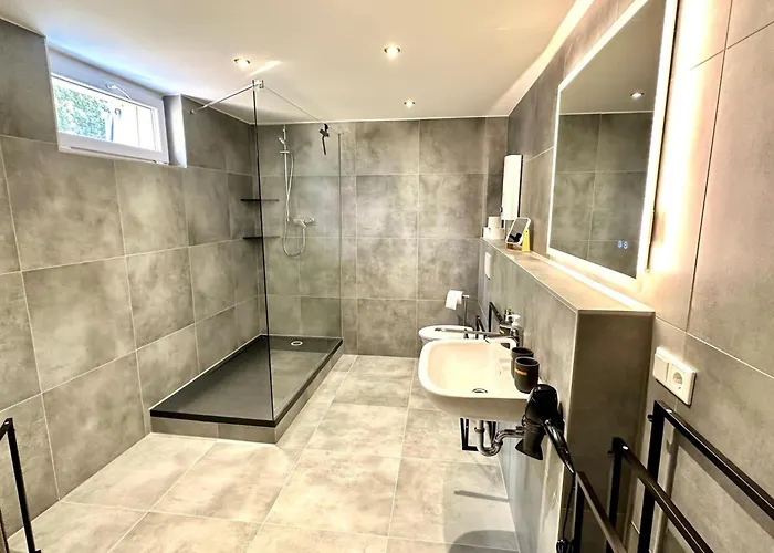 Relax Sauna & Gemuetlichkeit, Wlan, Netflix, Kingsize Betten, Enspannung Eschweiler