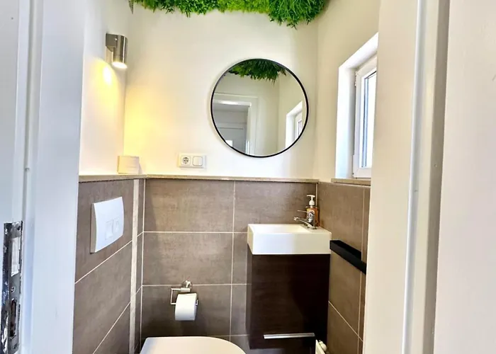 Feriehus Relax Sauna & Gemuetlichkeit, Wlan, Netflix, Kingsize Betten, Enspannung Eschweiler