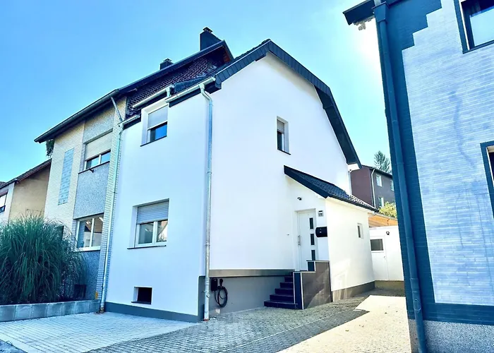 Relax Sauna & Gemuetlichkeit, Wlan, Netflix, Kingsize Betten, Enspannung * Eschweiler